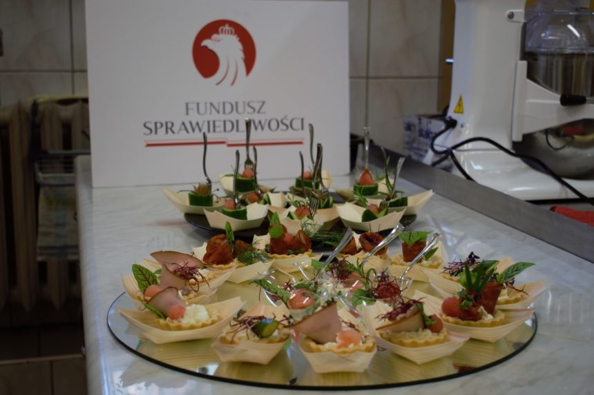 Kurs gastronomiczny „Gotuj z Mistrzem” Kurs gastronomiczny „Gotuj z Mistrzem”